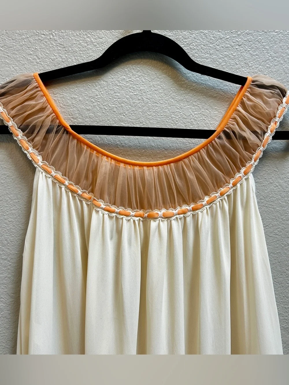 Vintage Nylon Satin Chiffon Nightgown Long Gown Ivory Peach Sz Medium - Picture 2 of 7